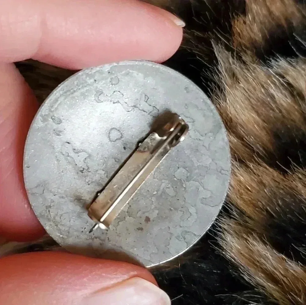 Vintage sabrina brooch​​​
